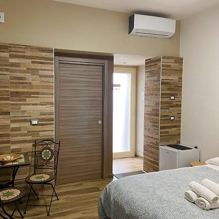 Annette Rooms Bari Exterior foto